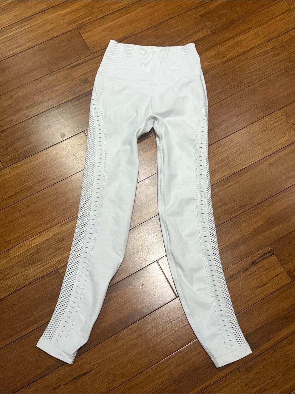 Alo Yoga Seamless High-Waist 7/8 Open Air Legging